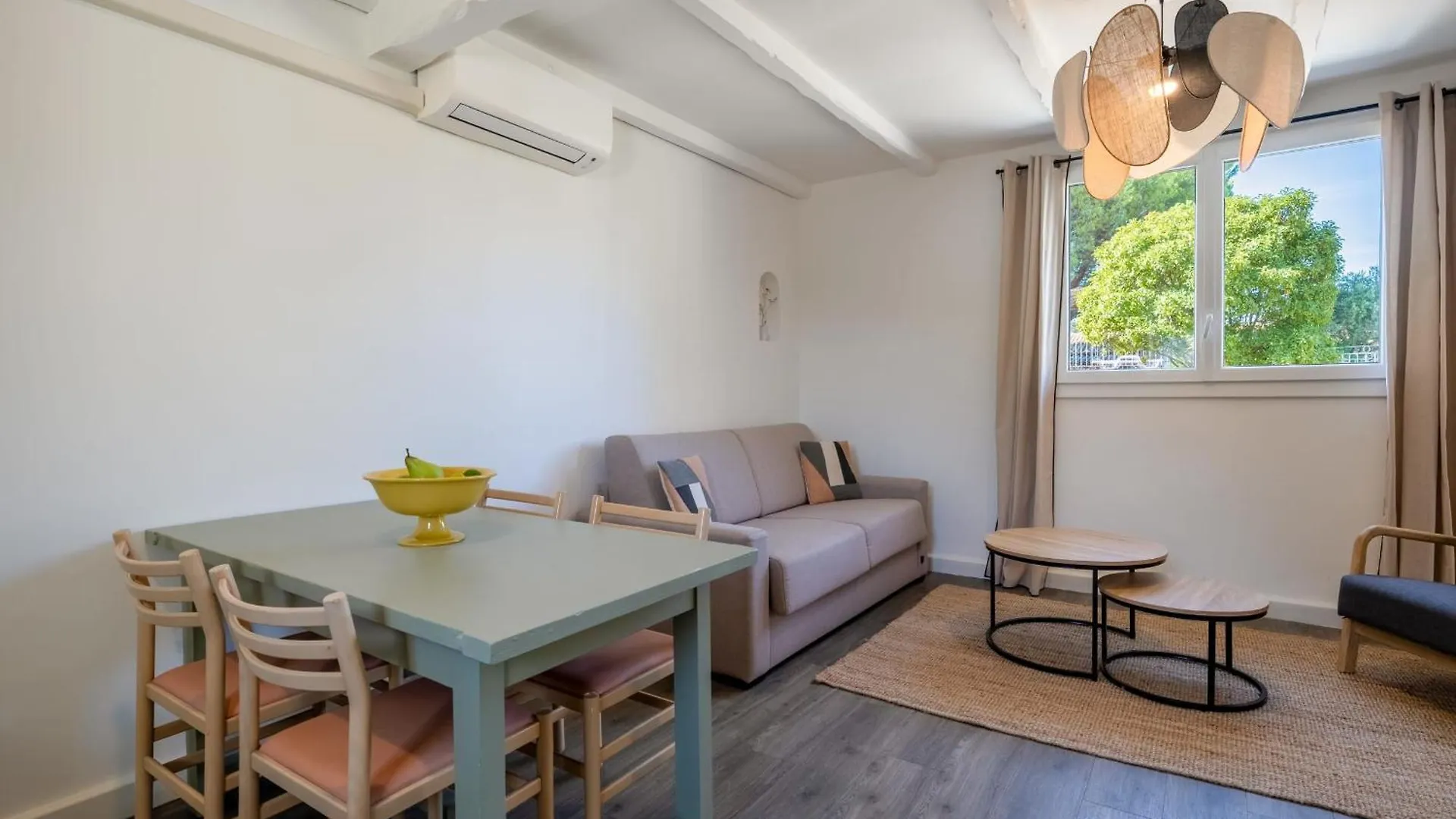 Holiday home Charming Cottage 4 People In A Tourist Residence La Roque-sur-Pernes France